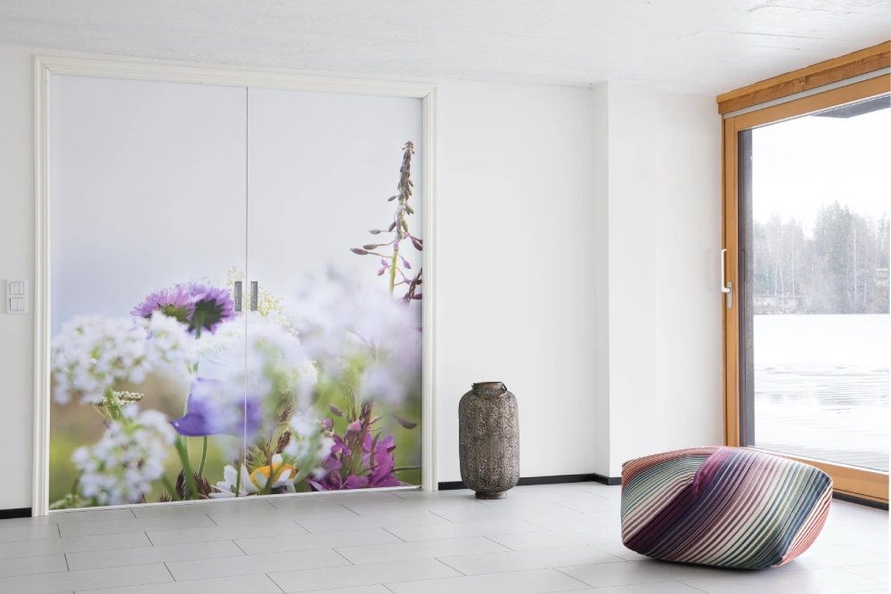 pariovet seinän sisään